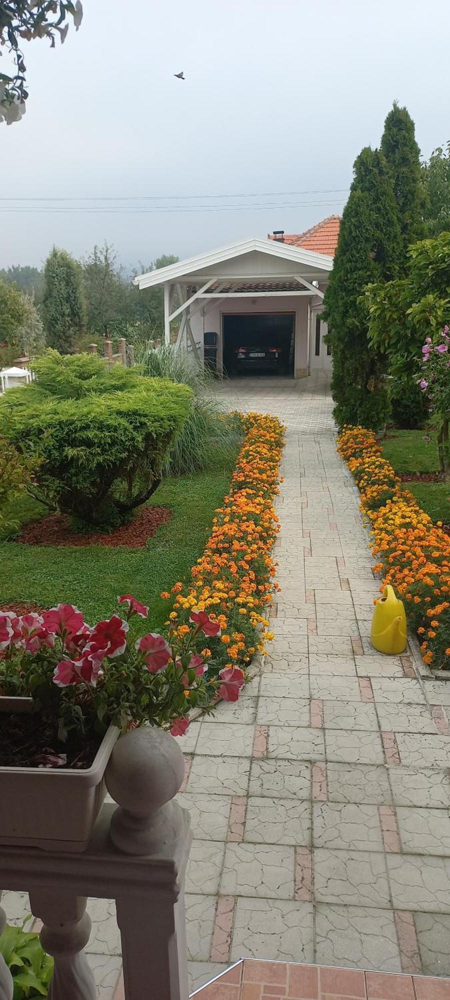 Holiday Home Peaceful Retreat Visoko Bagian luar foto
