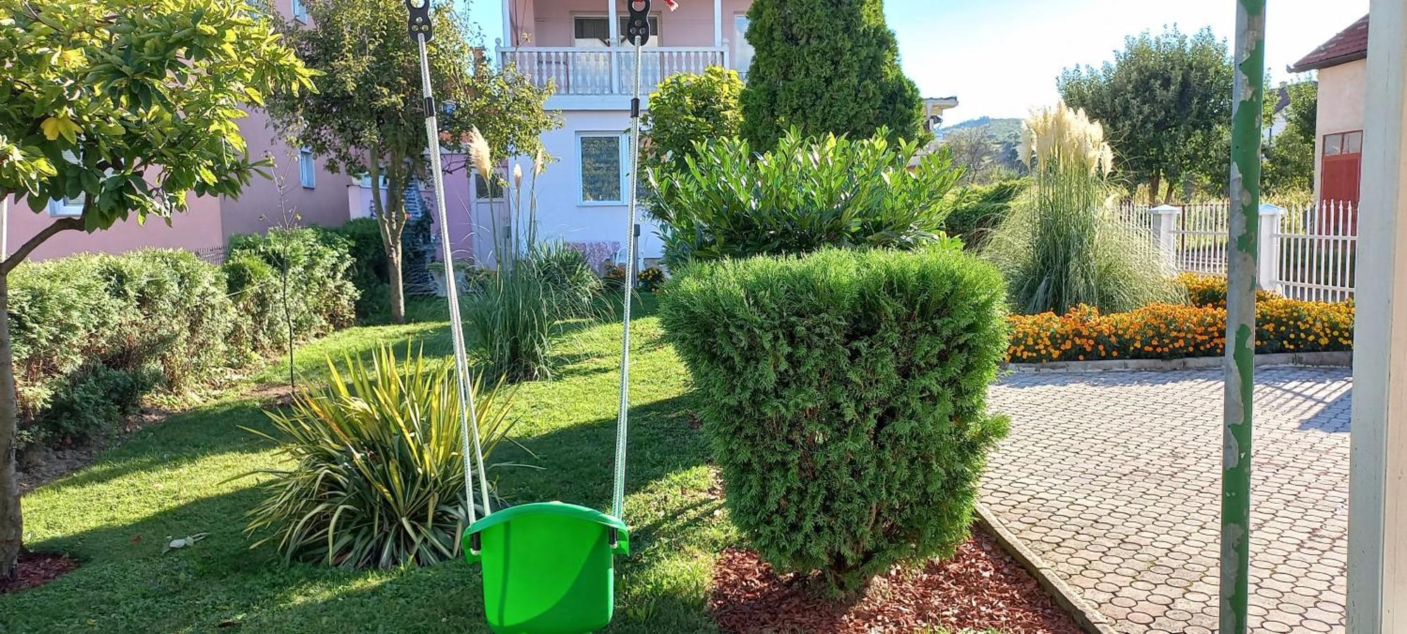 Holiday Home Peaceful Retreat Visoko Bagian luar foto