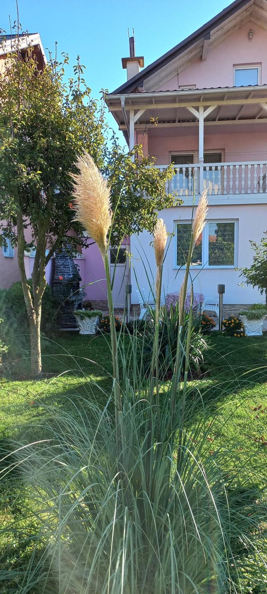 Holiday Home Peaceful Retreat Visoko Bagian luar foto