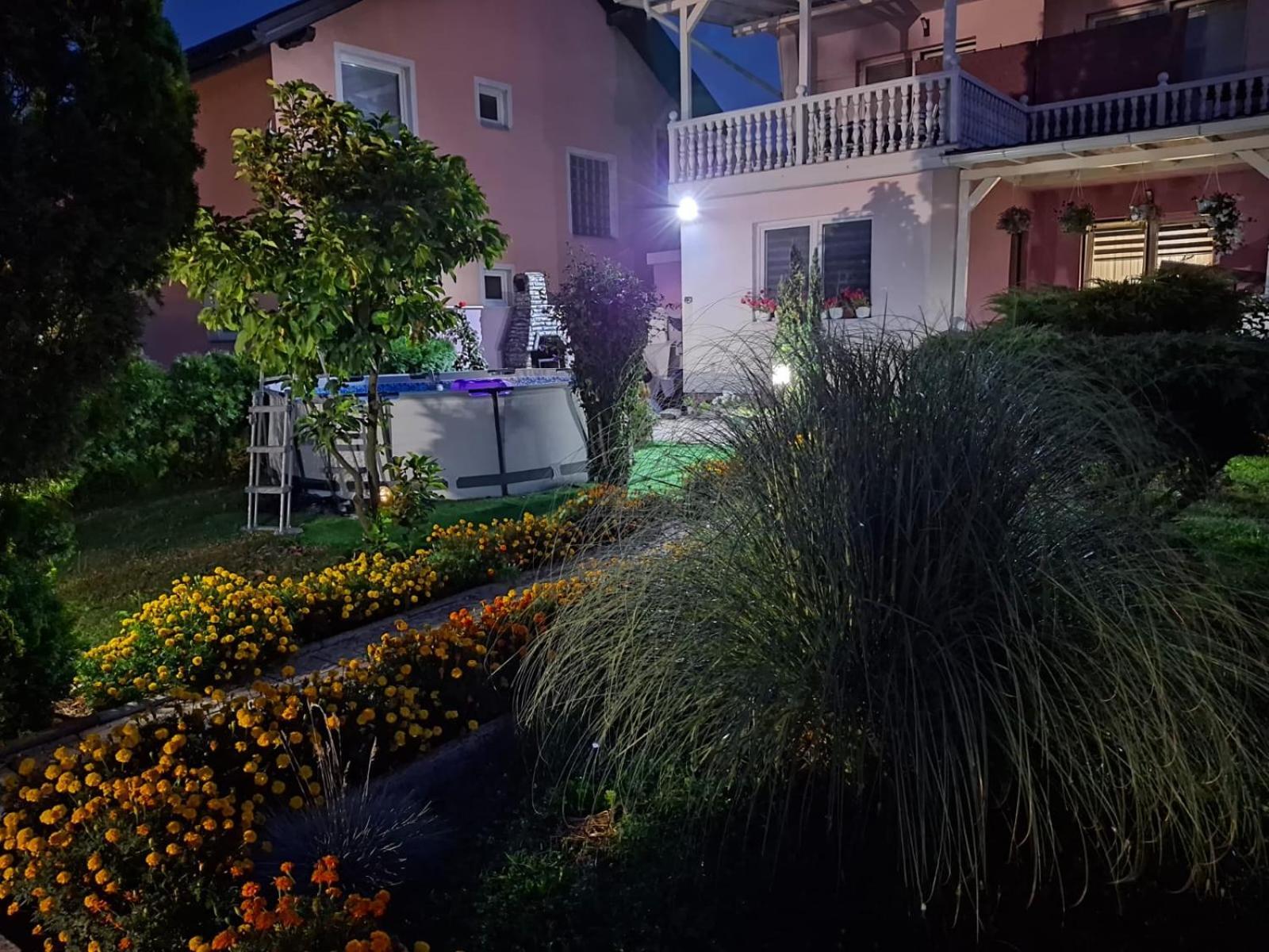 Holiday Home Peaceful Retreat Visoko Bagian luar foto